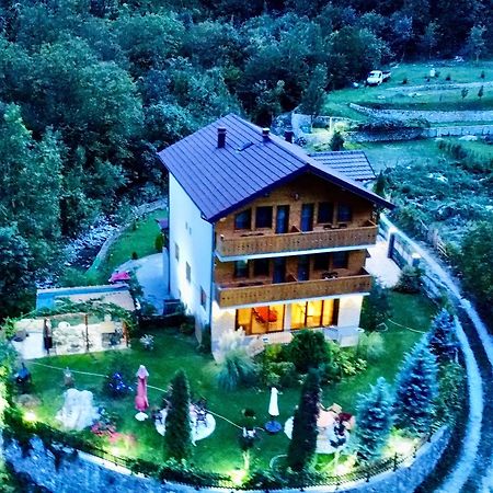 Vila Alexander B&B 瓦勒博内 外观 照片
