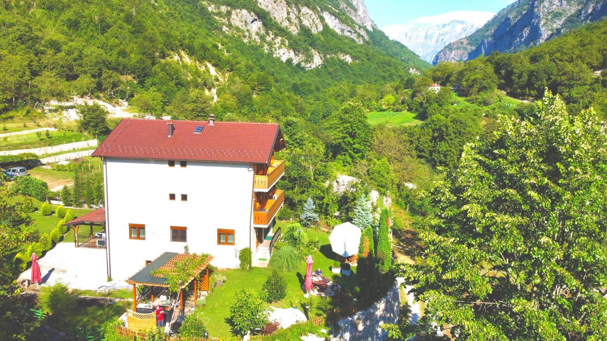 Vila Alexander B&B 瓦勒博内 外观 照片