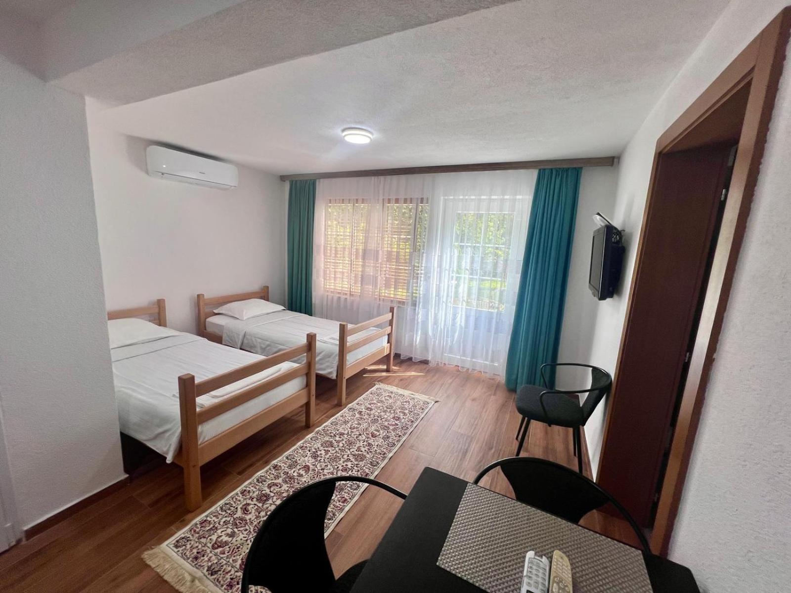Vila Alexander B&B 瓦勒博内 外观 照片