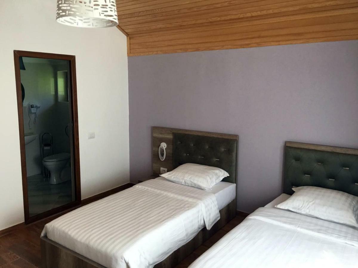 Vila Alexander B&B 瓦勒博内 外观 照片